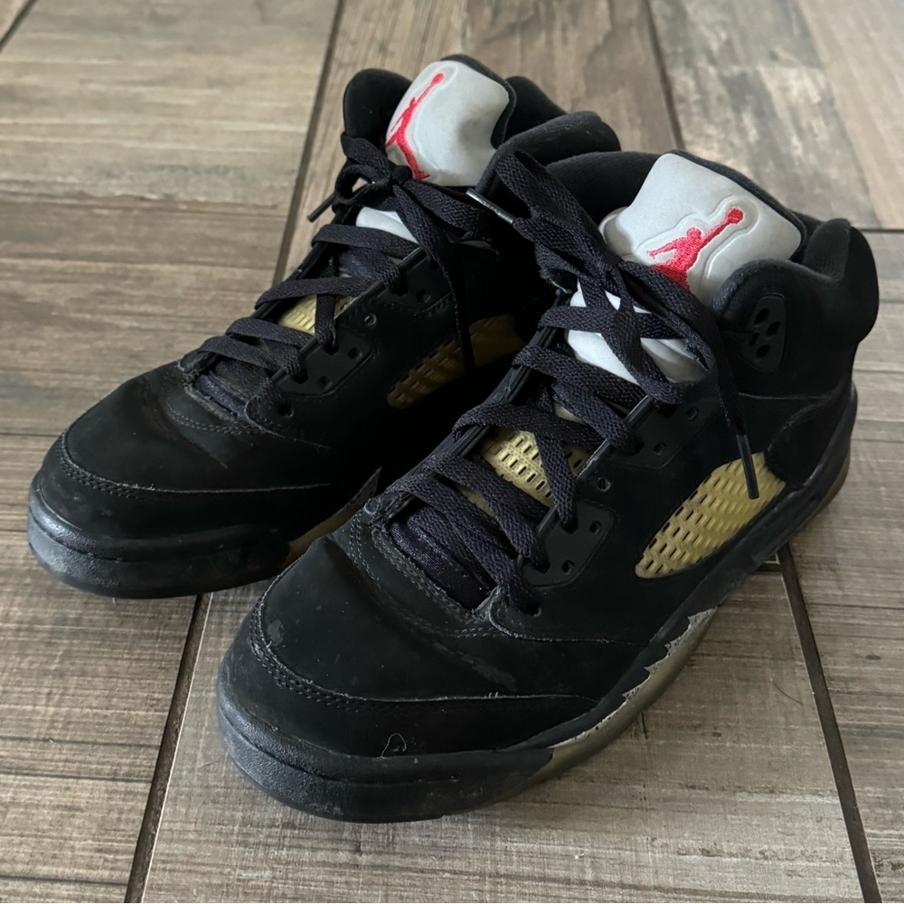 Jordan 5 Retro Black Metallic size 6.5Y